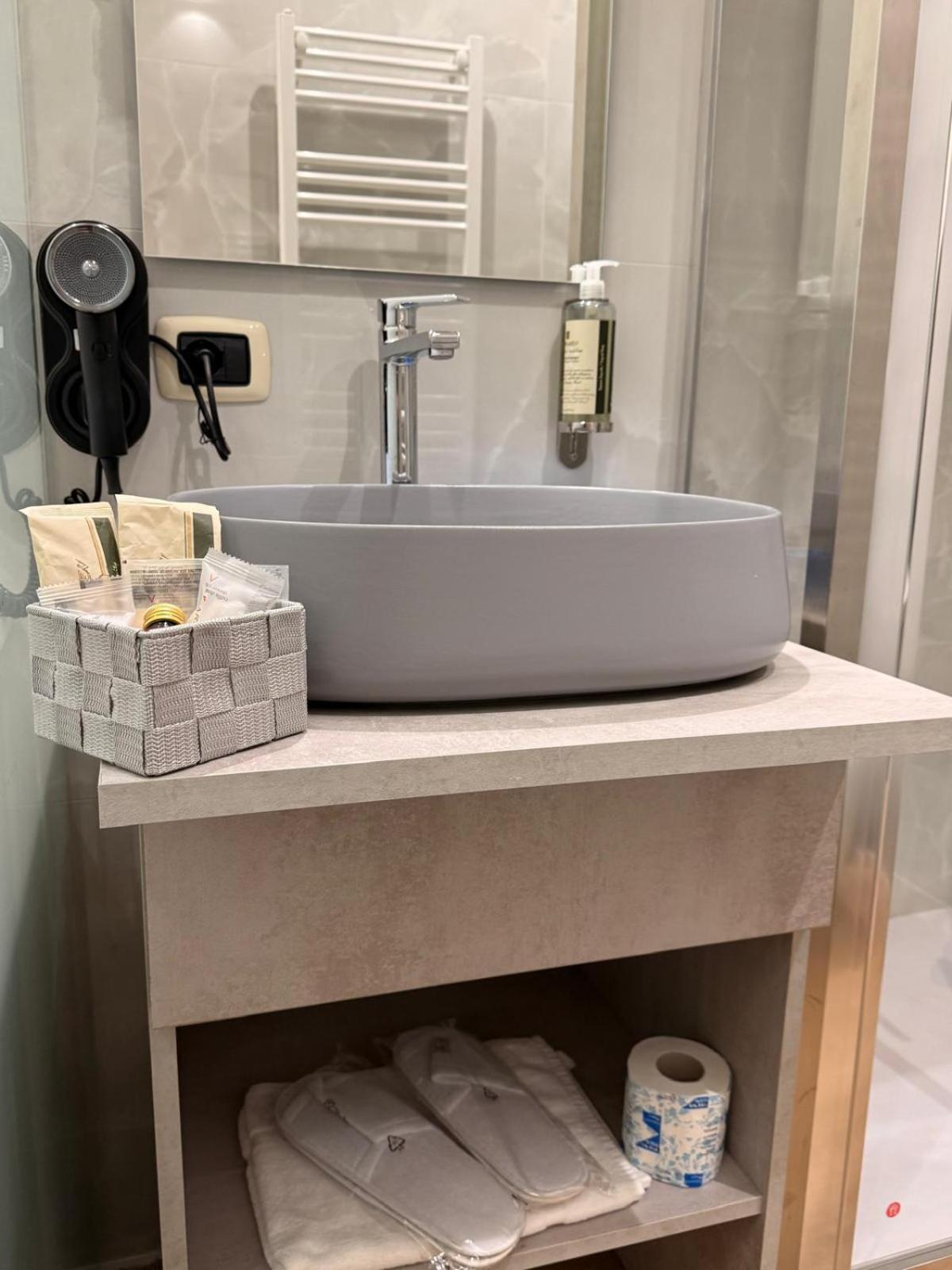 Labienbi' Hotel Cosenza Ngoại thất bức ảnh
